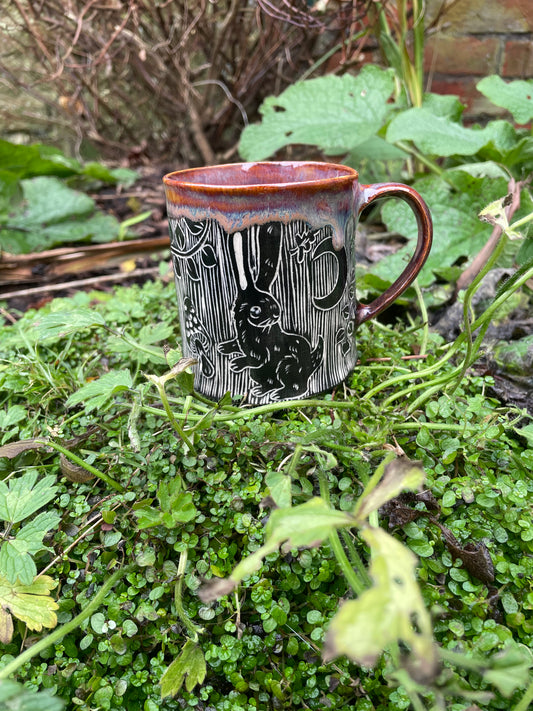 Medium Hare Mug in Plum